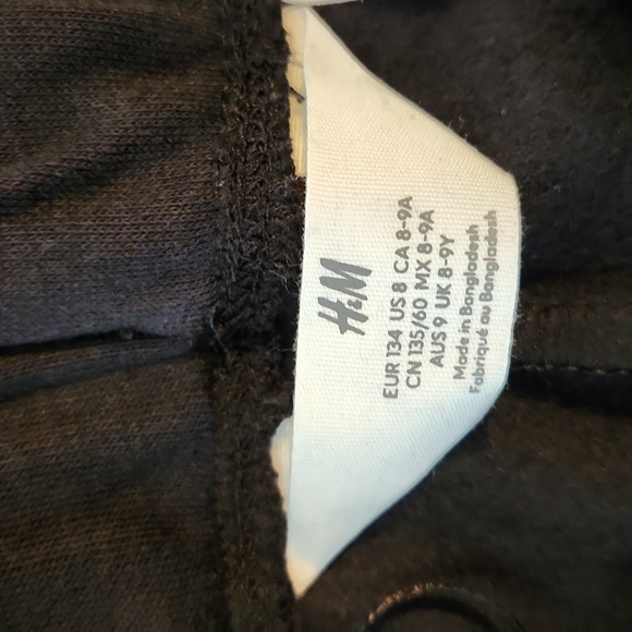 NEW H&M 2-piece dragon printed set - Picture 10 of 11